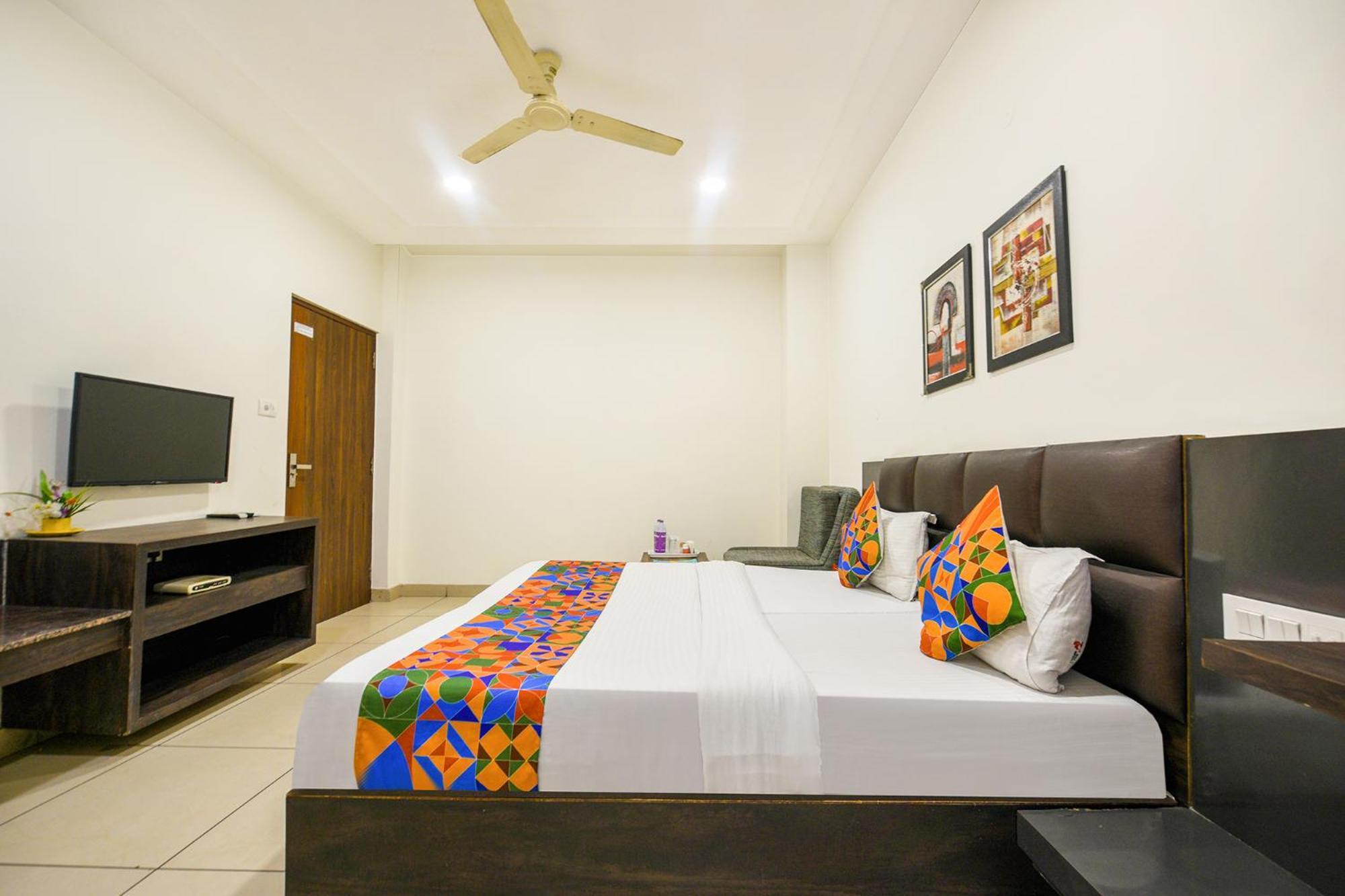 Fabhotel Nanda Ludhiana Extérieur photo